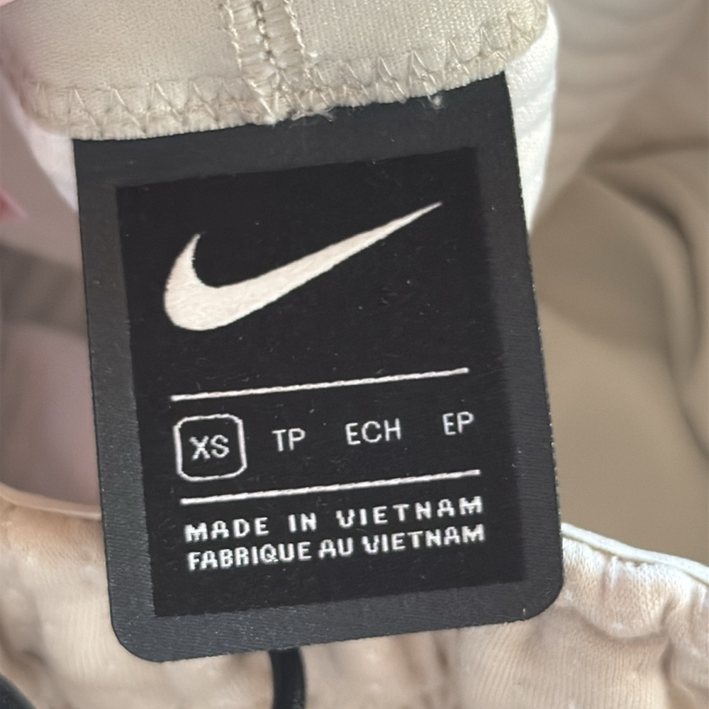 Nike Cream Track Pants - Picture 7 of 7